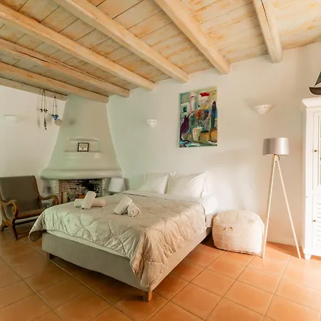 Honey Bee House Apartment *